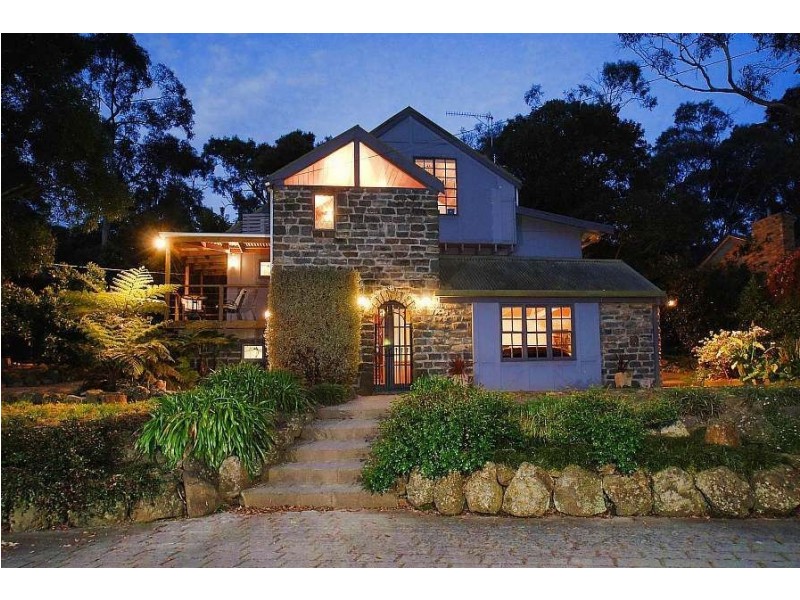 42 Morris Road, Upwey VIC 3158