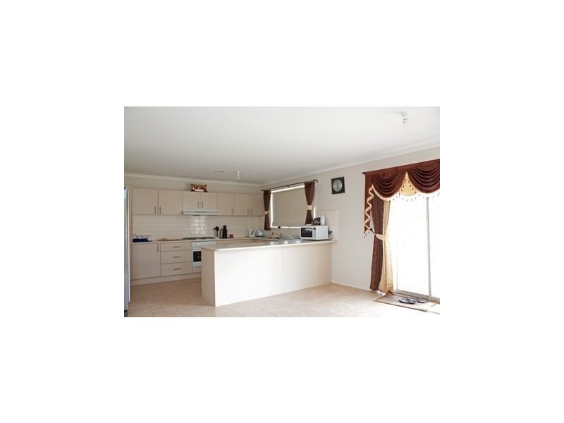 29 Domino Way, Hampton Park VIC 3976