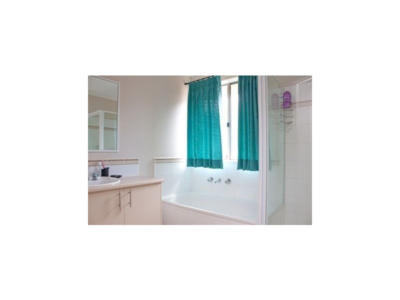 29 Domino Way, Hampton Park VIC 3976