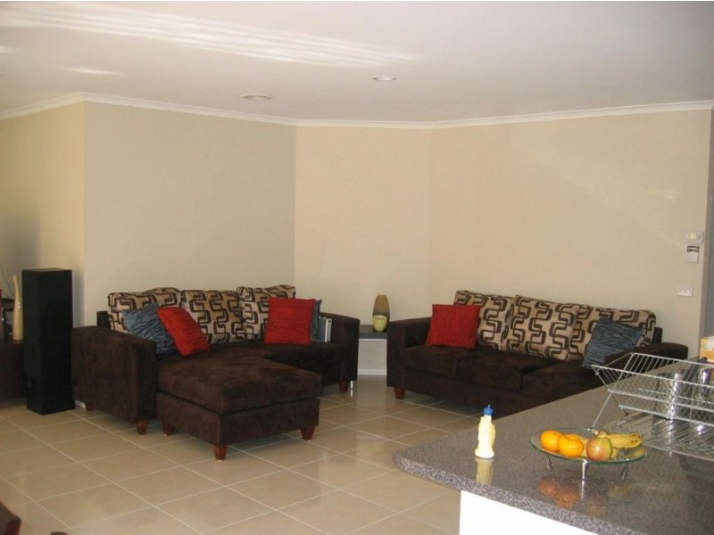 4 Speranza Place, Lynbrook VIC 3975