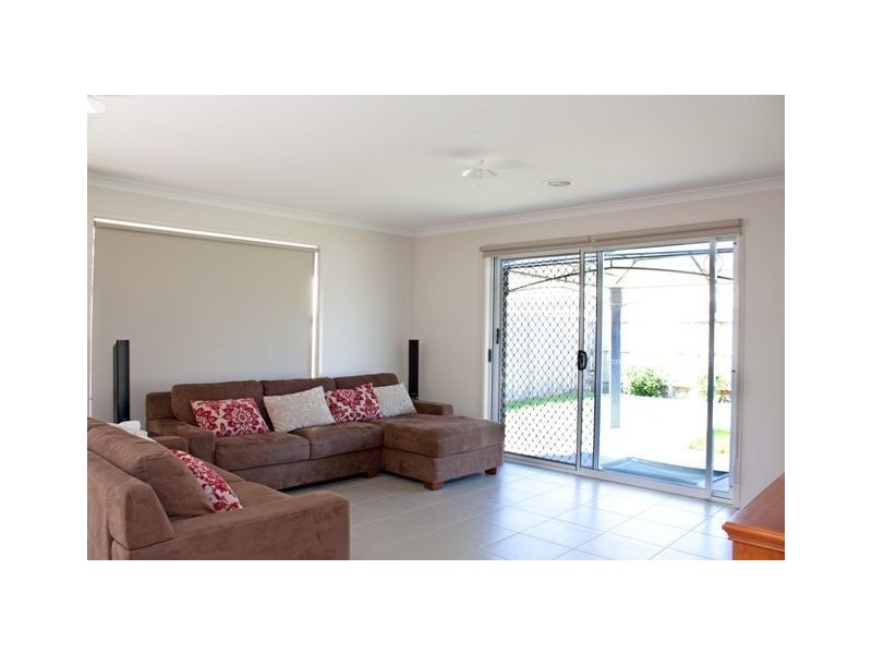 29 Locky Grove, Lyndhurst VIC 3975