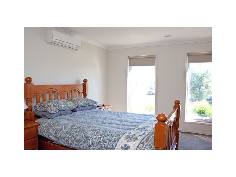 29 Locky Grove, Lyndhurst VIC 3975