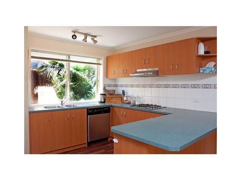 9 Manor Court, Cranbourne East VIC 3977