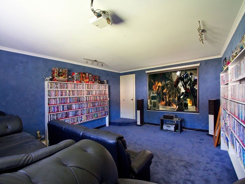 8 Blackwood Drive, Hampton Park VIC 3976