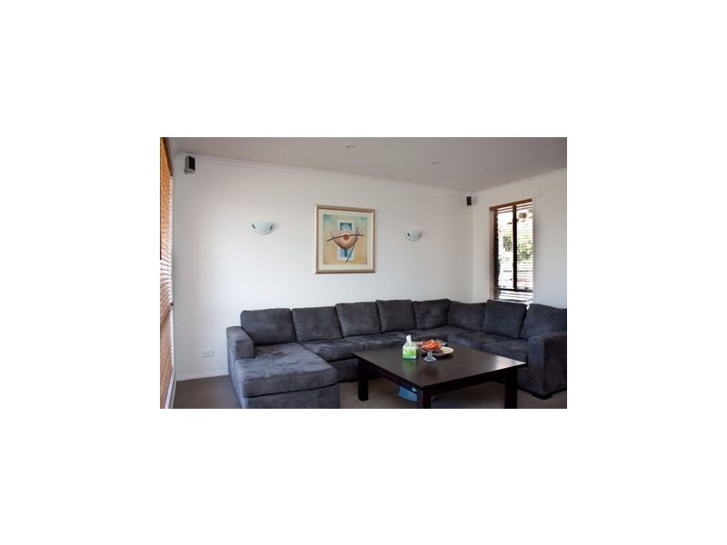 64 The Parkway, Hampton Park VIC 3976