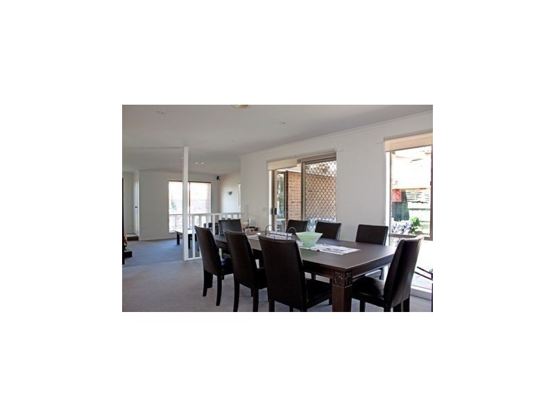 64 The Parkway, Hampton Park VIC 3976