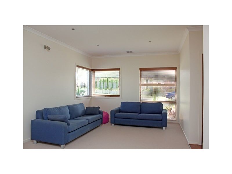 1 Stefan Drive, Berwick VIC 3806