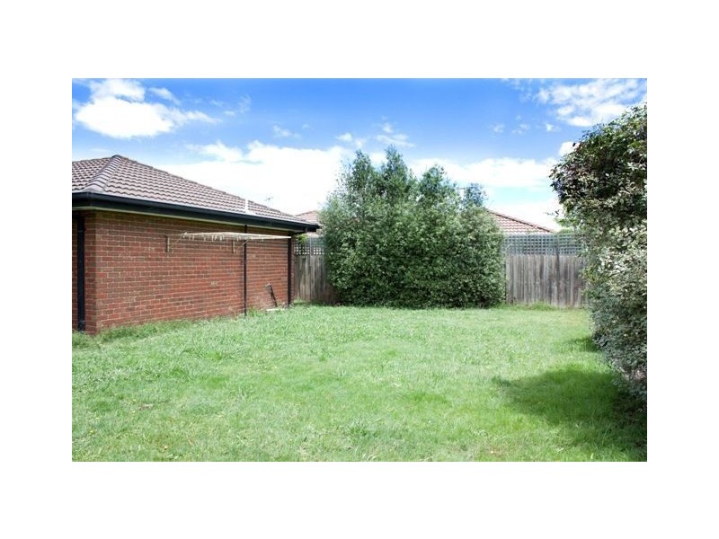 9 Swan Court, Narre Warren South VIC 3805