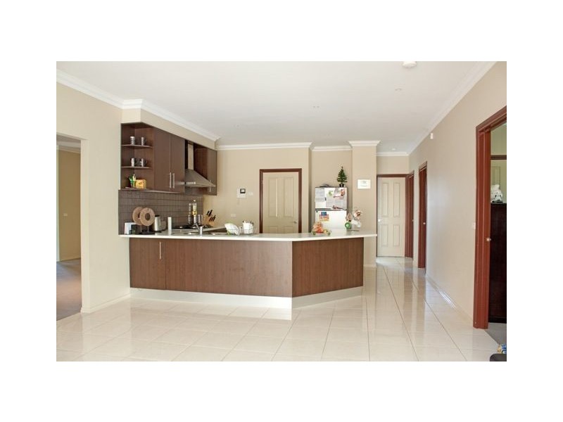 22 Hal Porter Terrace, Lynbrook VIC 3975