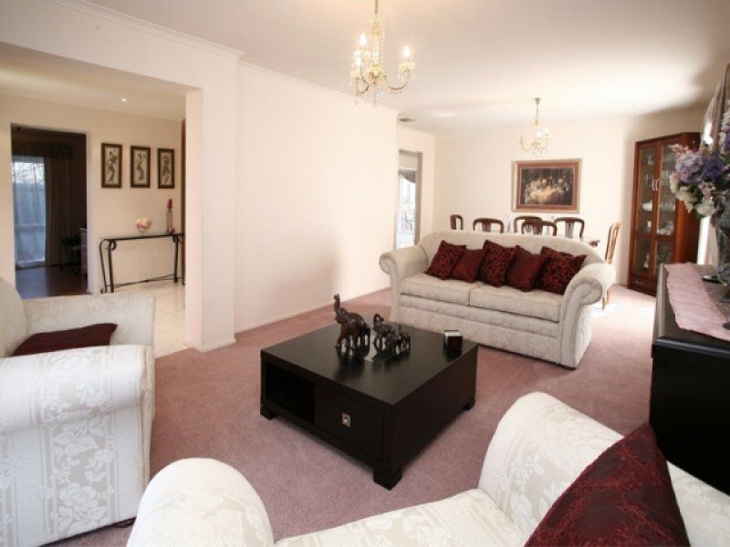 3 Edith Rise, Hampton Park VIC 3976