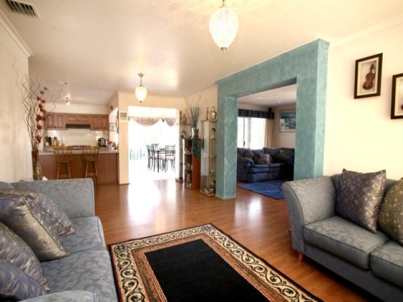 3 Edith Rise, Hampton Park VIC 3976