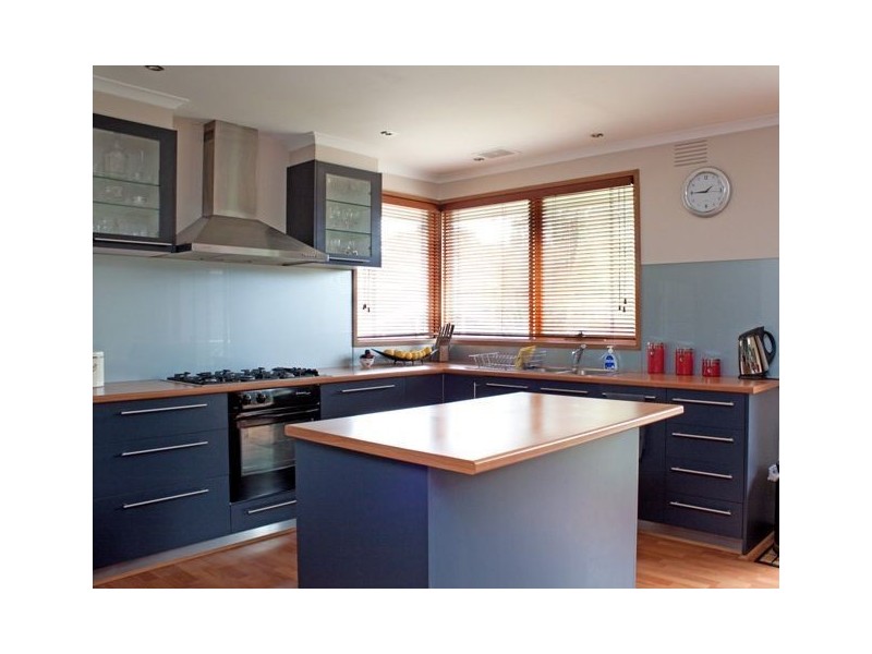 2 Shelley Court, Hampton Park VIC 3976