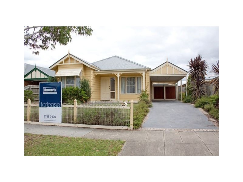 10 Cato Parkway, Lynbrook VIC 3975