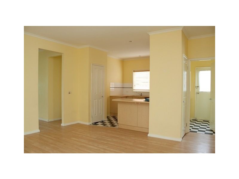 10 Cato Parkway, Lynbrook VIC 3975