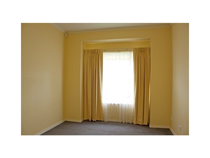 10 Cato Parkway, Lynbrook VIC 3975