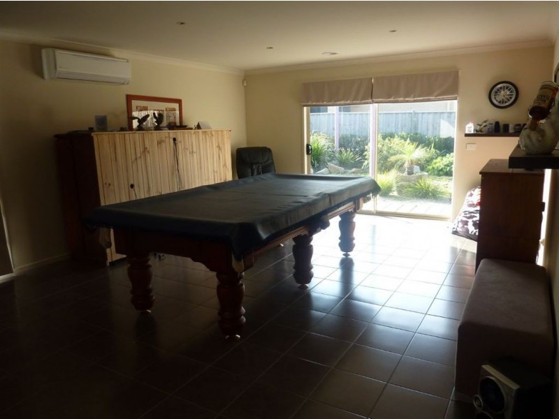 16 Wattle Valley Close, Lyndhurst VIC 3975