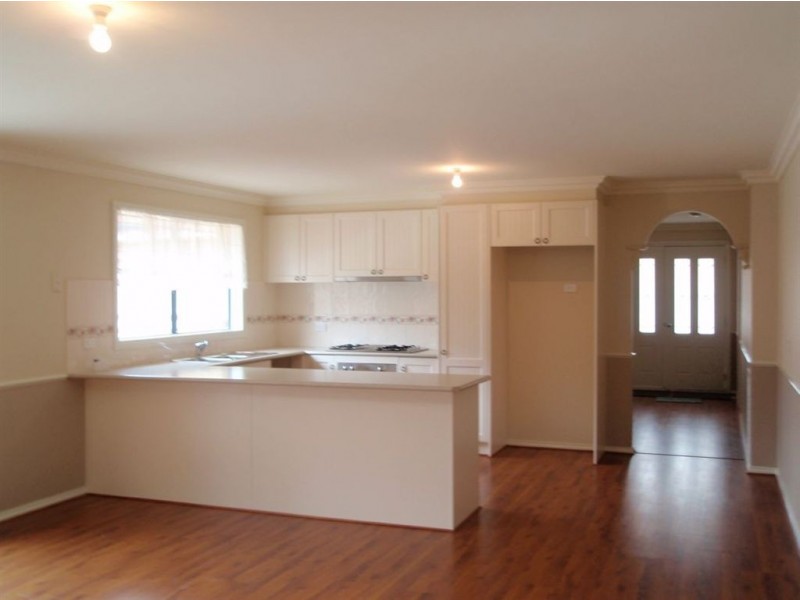 3 Bonwick Close, Lynbrook VIC 3975