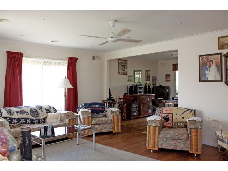 4 Garnet Court, Hampton Park VIC 3976