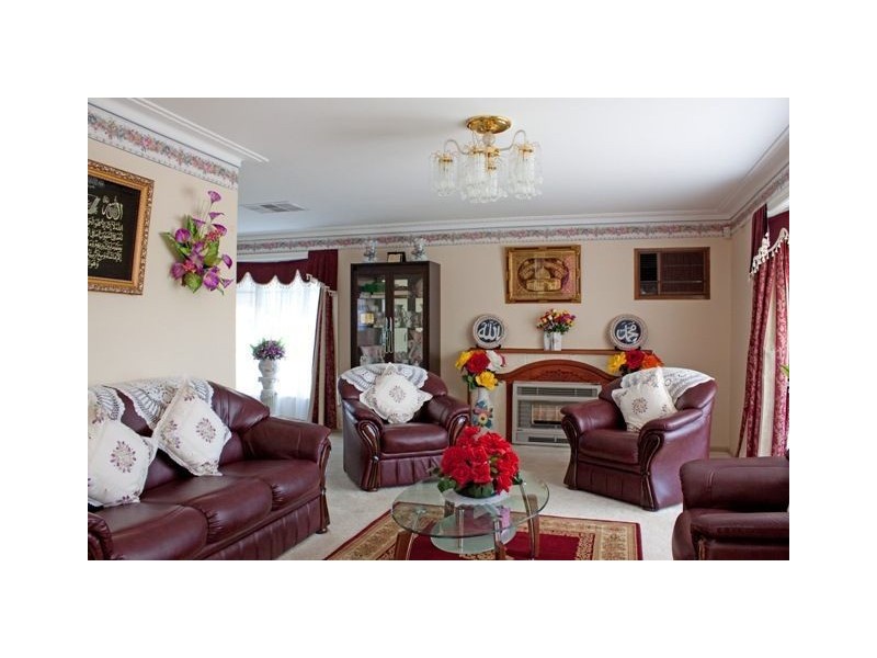 6 Rogers Street, Eumemmerring VIC 3177