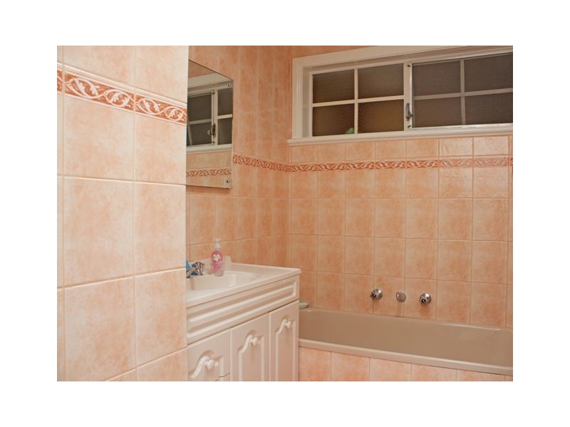 6 Rogers Street, Eumemmerring VIC 3177