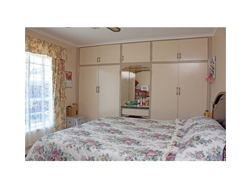 6 Rogers Street, Eumemmerring VIC 3177