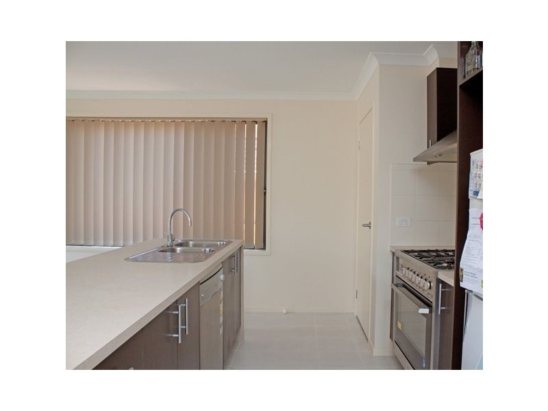 5 Banfield Place, Lyndhurst VIC 3975