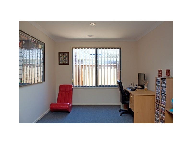 5 Banfield Place, Lyndhurst VIC 3975