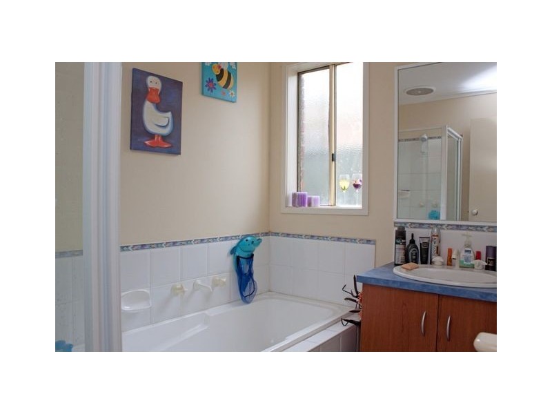 13 Woodchase Court, Cranbourne East VIC 3977