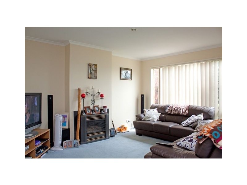 13 Woodchase Court, Cranbourne East VIC 3977