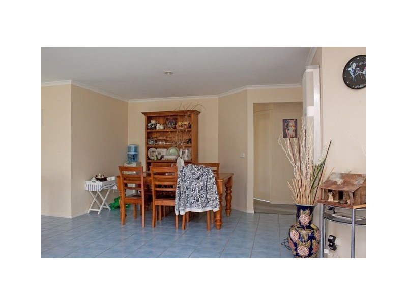 13 Woodchase Court, Cranbourne East VIC 3977