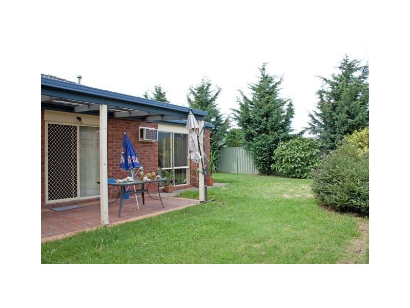 13 Woodchase Court, Cranbourne East VIC 3977