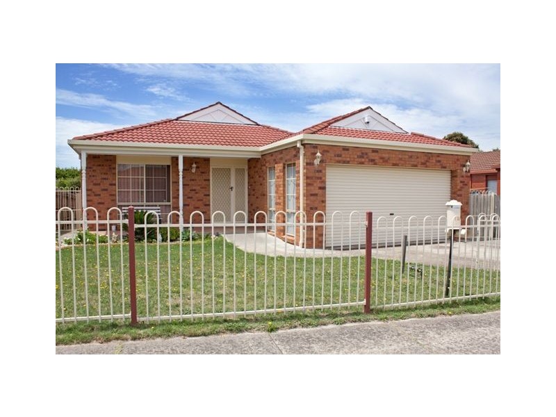 12 Pinnacle Way, Hampton Park VIC 3976
