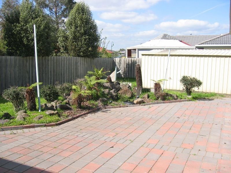 19 Durack Avenue, Lynbrook VIC 3975