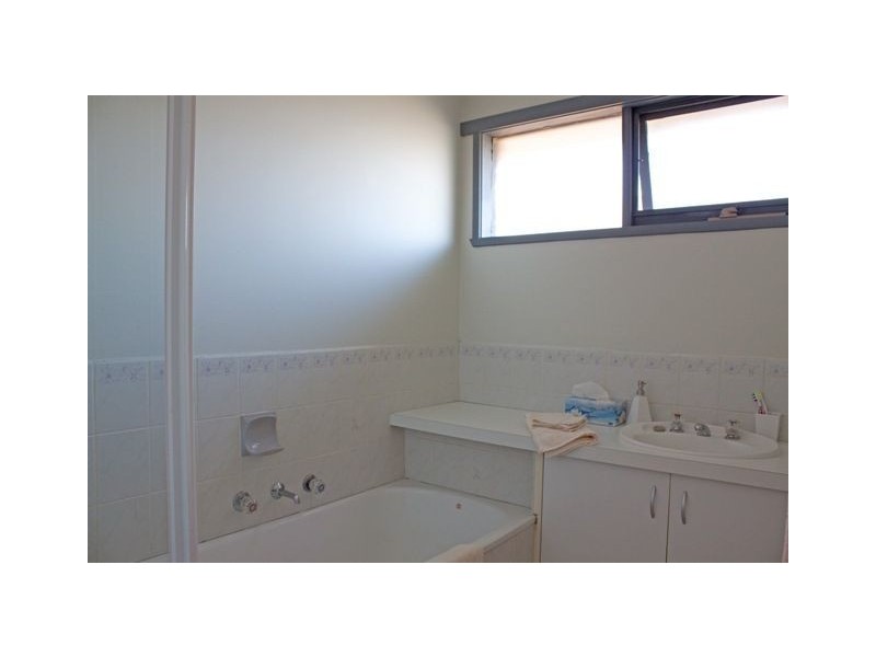 7 Jessica Drive, Hampton Park VIC 3976