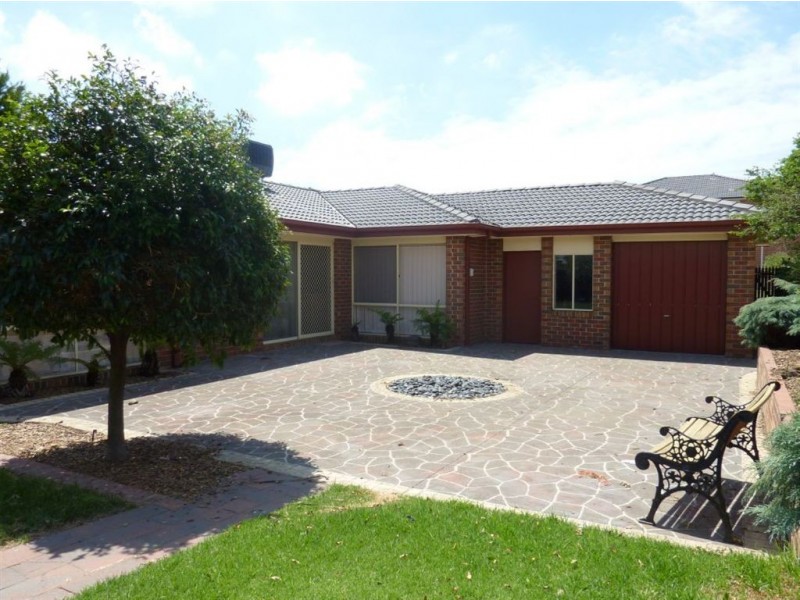 93 Hinrichsen Drive, Hallam VIC 3803