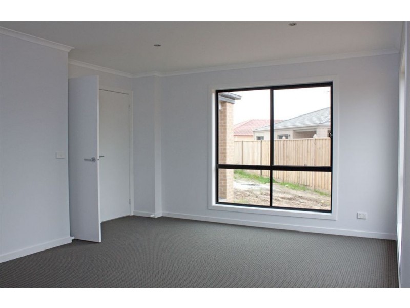 8 Lamada Street, Lyndhurst VIC 3975