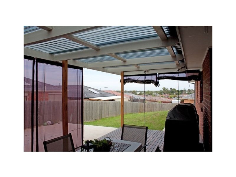 19 Nirringa Drive, Hampton Park VIC 3976
