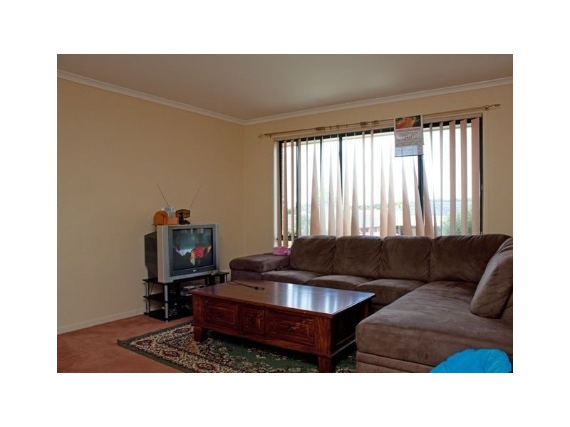 8 Highmount Drive, Hampton Park VIC 3976