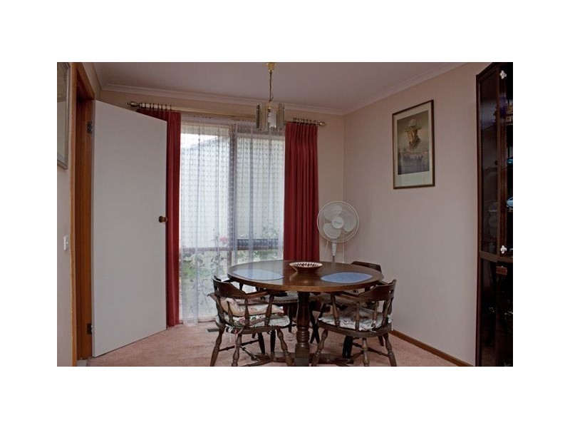 41 Cairns Road, Hampton Park VIC 3976