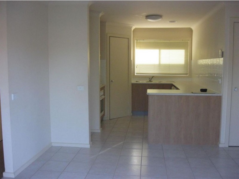 17/4 Paydon Way, Hampton Park VIC 3976
