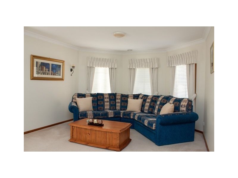 17 Belvedere Court, Hampton Park VIC 3976