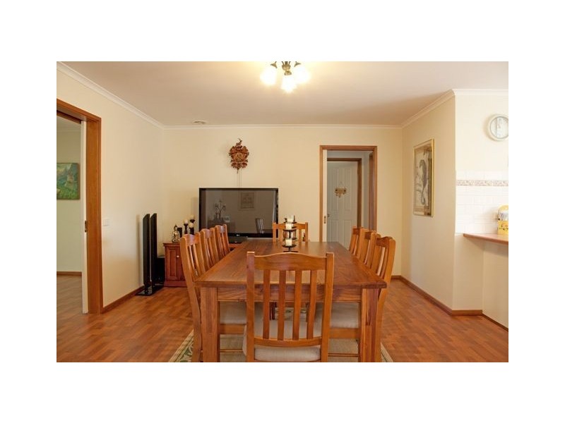 17 Belvedere Court, Hampton Park VIC 3976