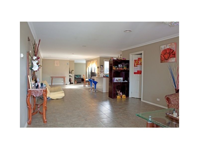 5 Speranza Place, Lynbrook VIC 3975