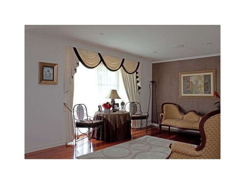 10 Adley Place, Hampton Park VIC 3976