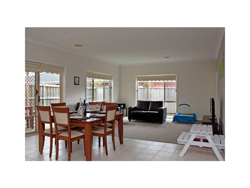 38 Waterbush Crescent, Lyndhurst VIC 3975