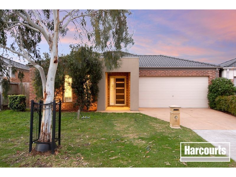 15 Georgia Place, Keysborough VIC 3173