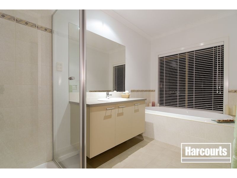 15 Georgia Place, Keysborough VIC 3173