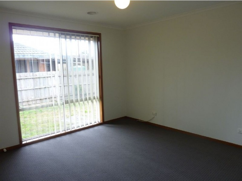 6 Hedley Place, Hampton Park VIC 3976