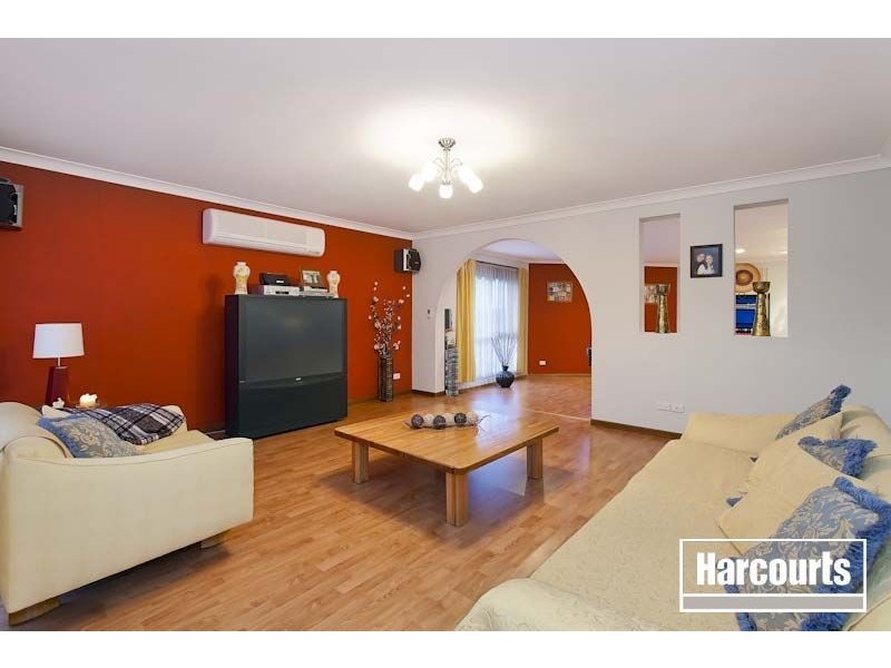 58 Leopold Crescent, Hampton Park VIC 3976