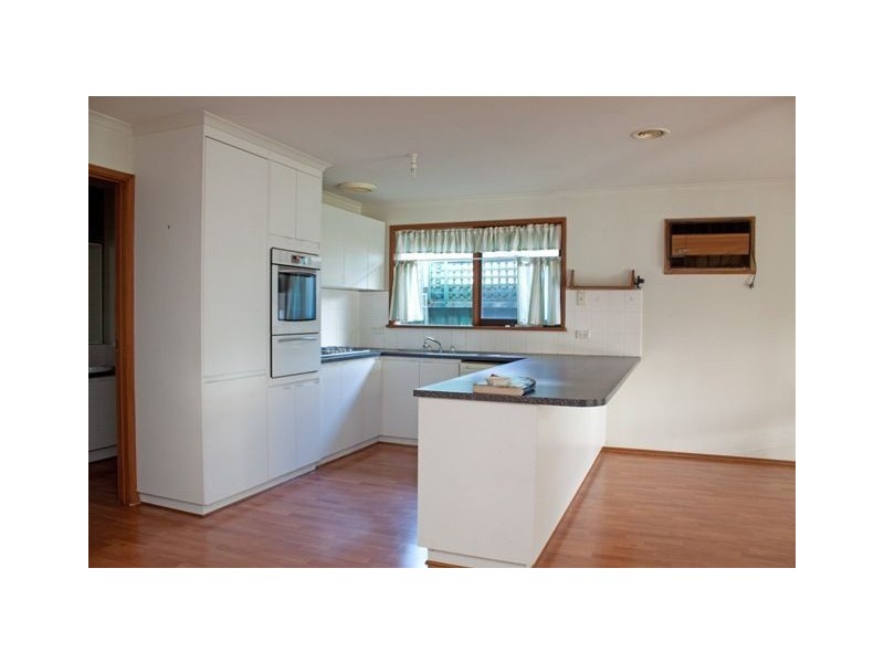 5 Kendari Court, Hampton Park VIC 3976